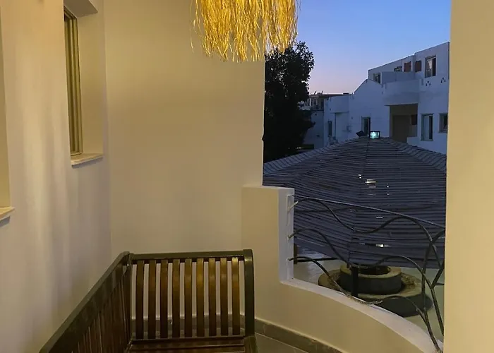 Modern Boho In Sheikh *